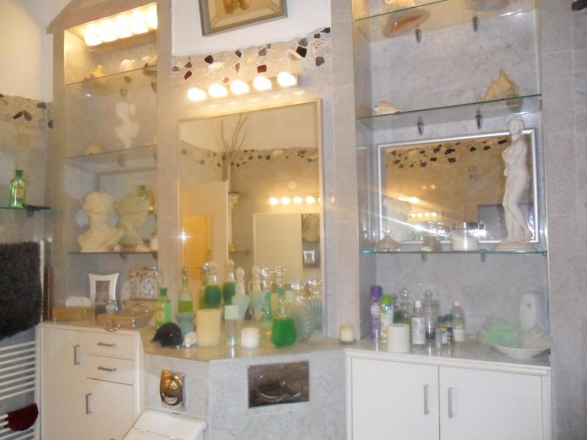 Luxury Near Castle Hotel เวียนนา ภายนอก รูปภาพ
